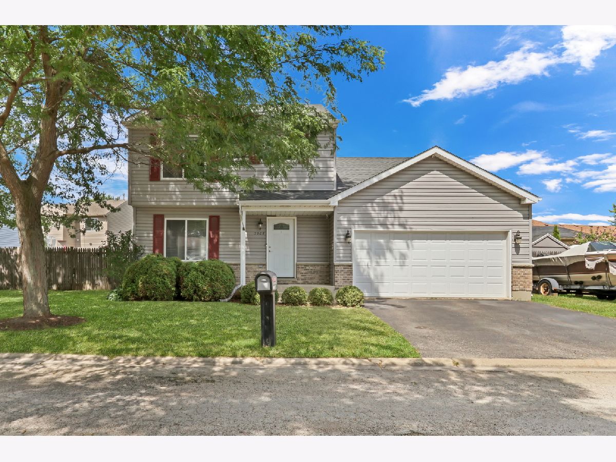  Sold Zion Illinois, 3707 Willow Crest
