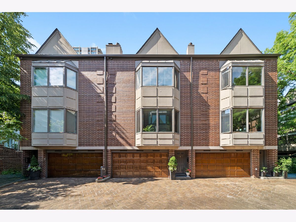  Sold Chicago Illinois, 55 Goethe