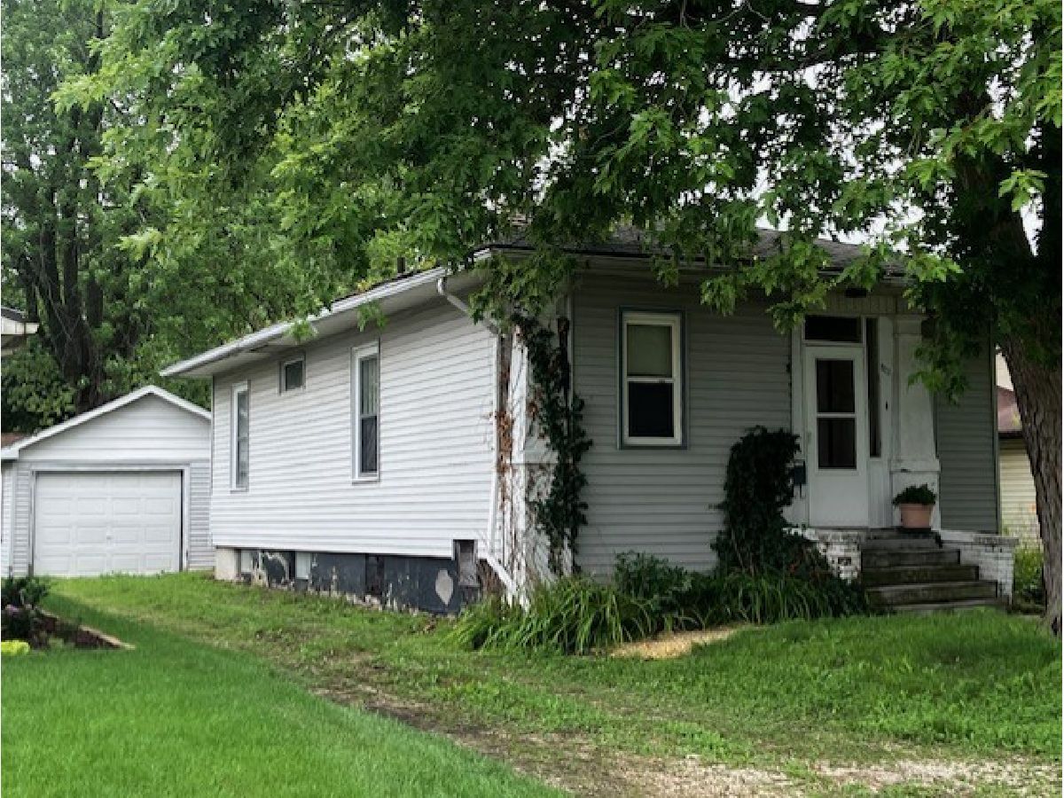  Sold Lasalle Illinois, 802 Mcarthur