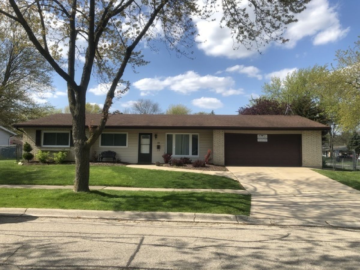  Rented Hanover Park Illinois, 1126 Parkview