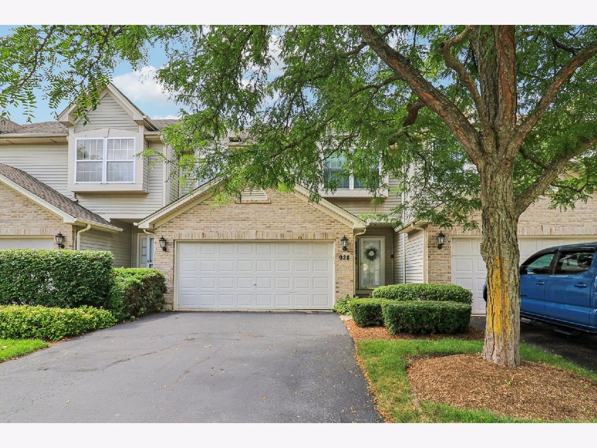  Sold Lake In The Hills Illinois, 928 Viewpoint