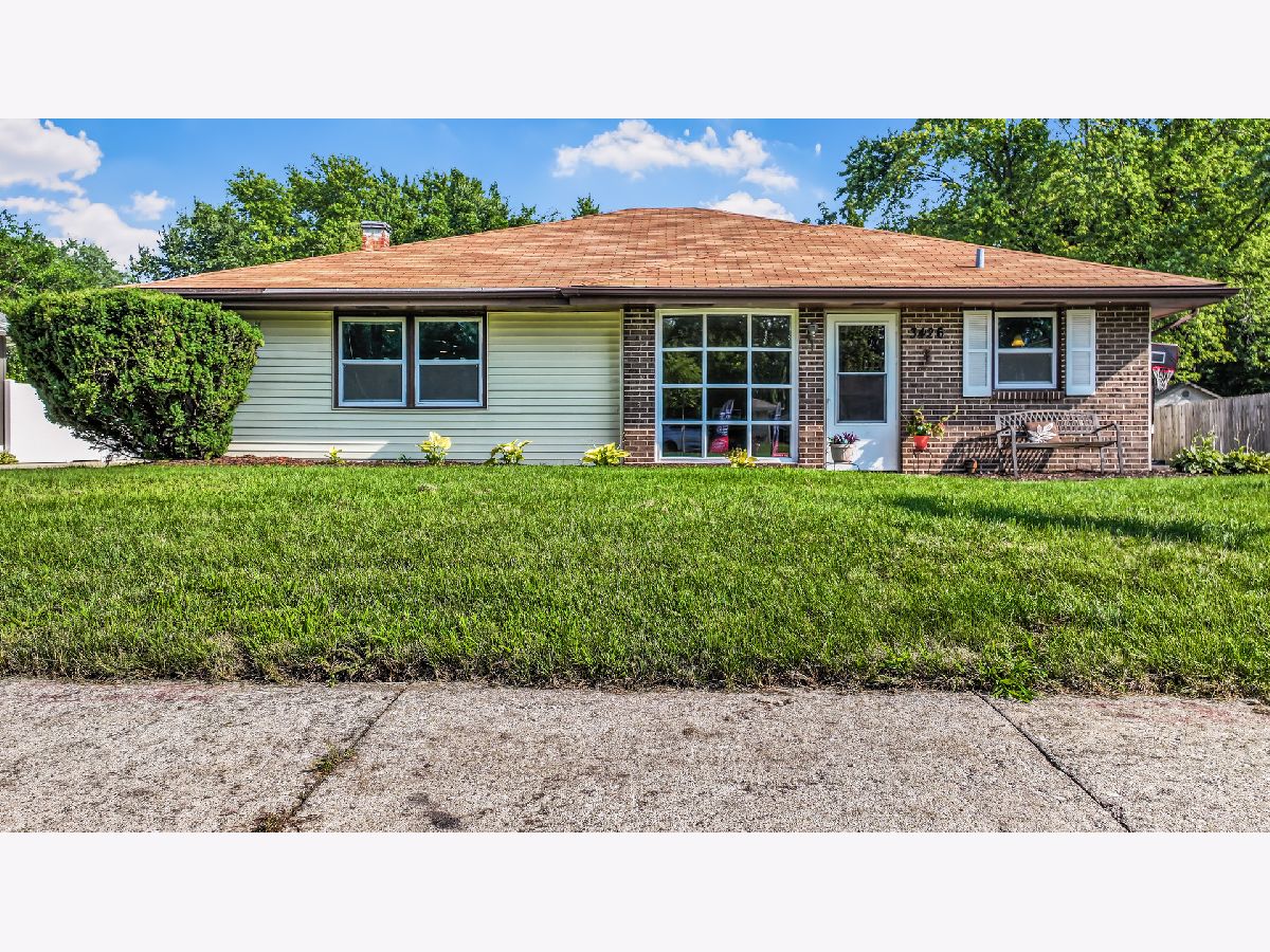 Homes For Sale Longleat Joliet Illinois, 3426 Pandola Avenue