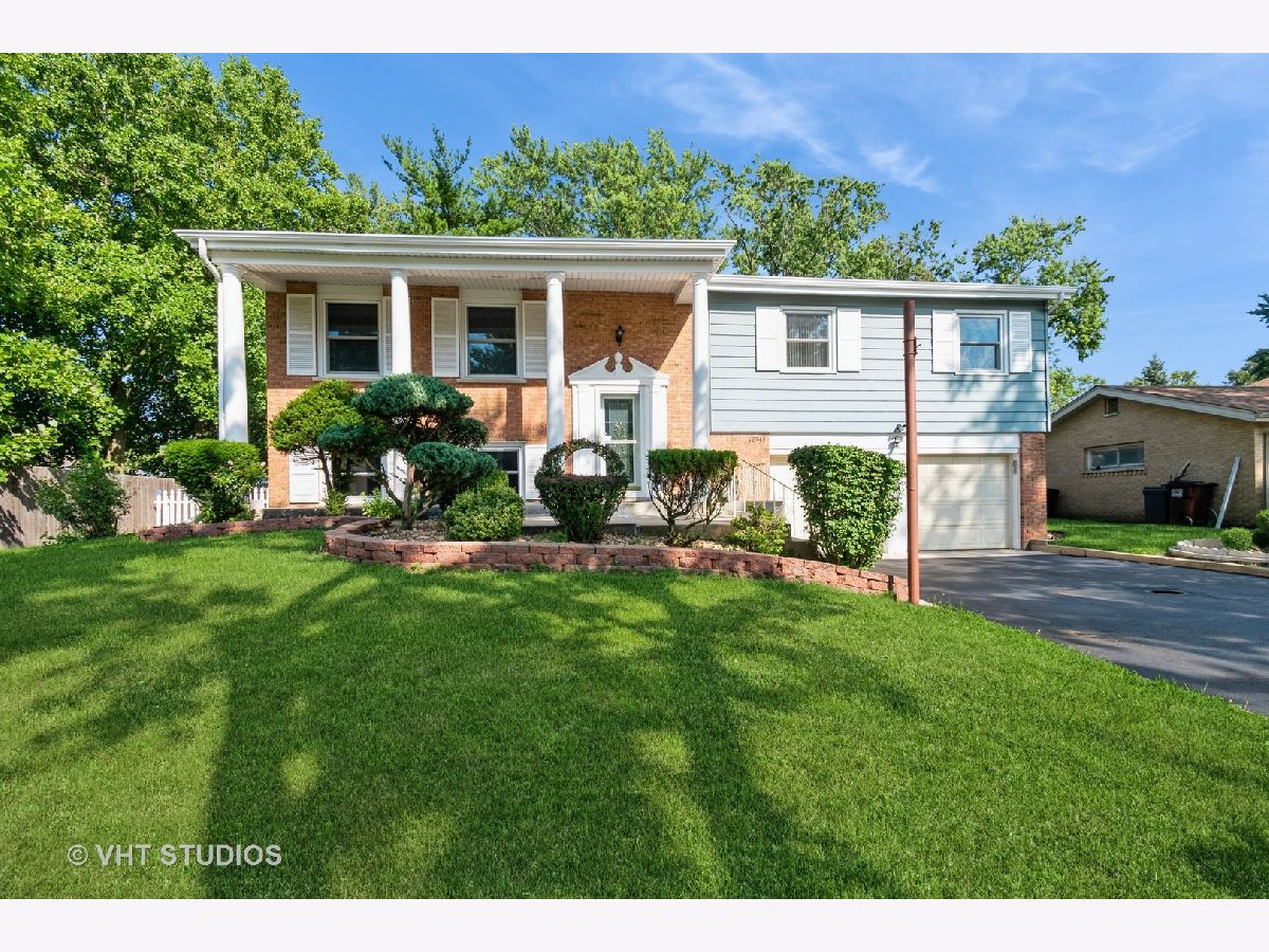 Homes & Condominiums For Sale Homewood Terrace Homewood Illinois, 18745 Queens Road