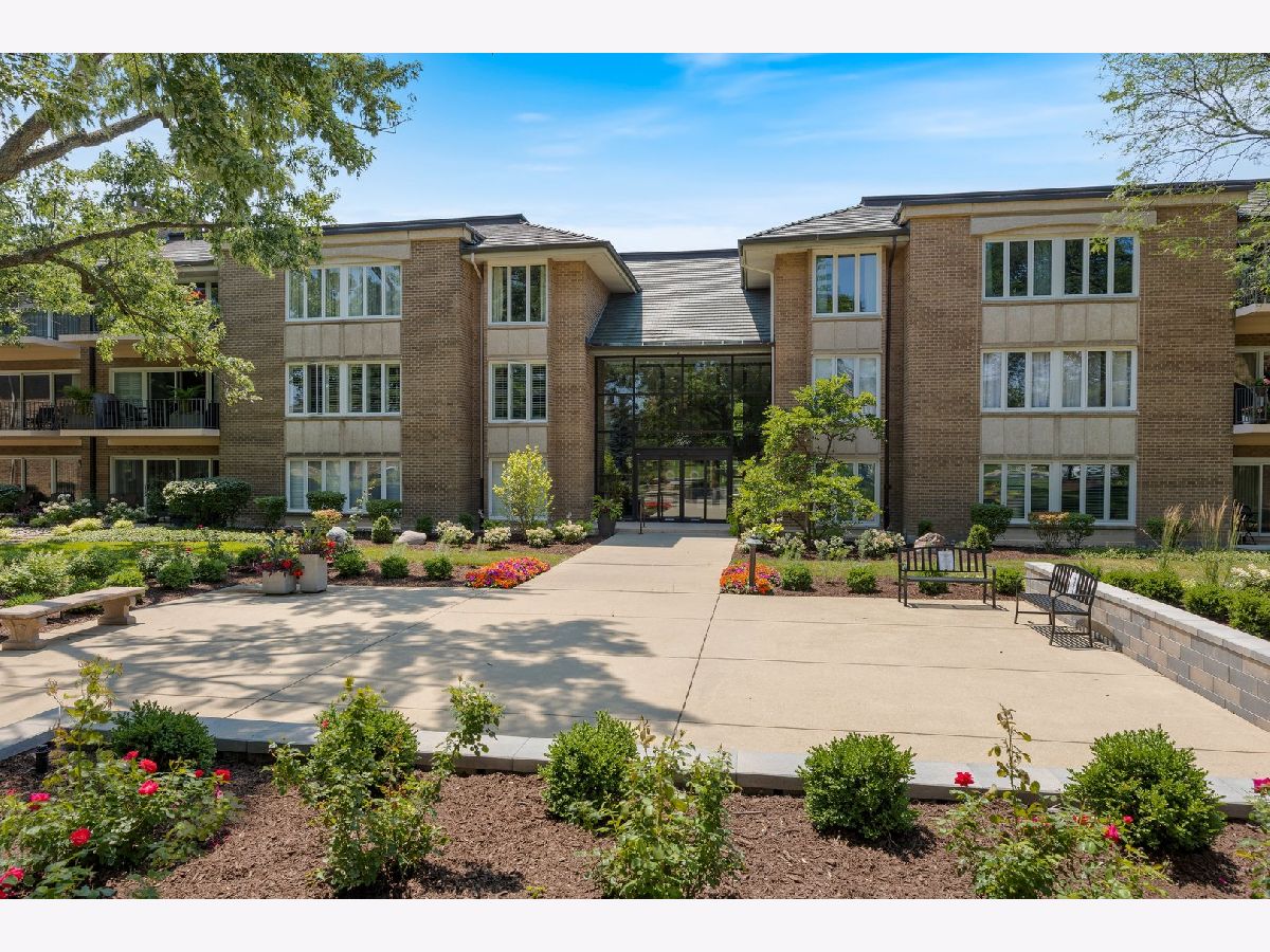 Sold Oak Brook Illinois, 2 Oakbrook Club