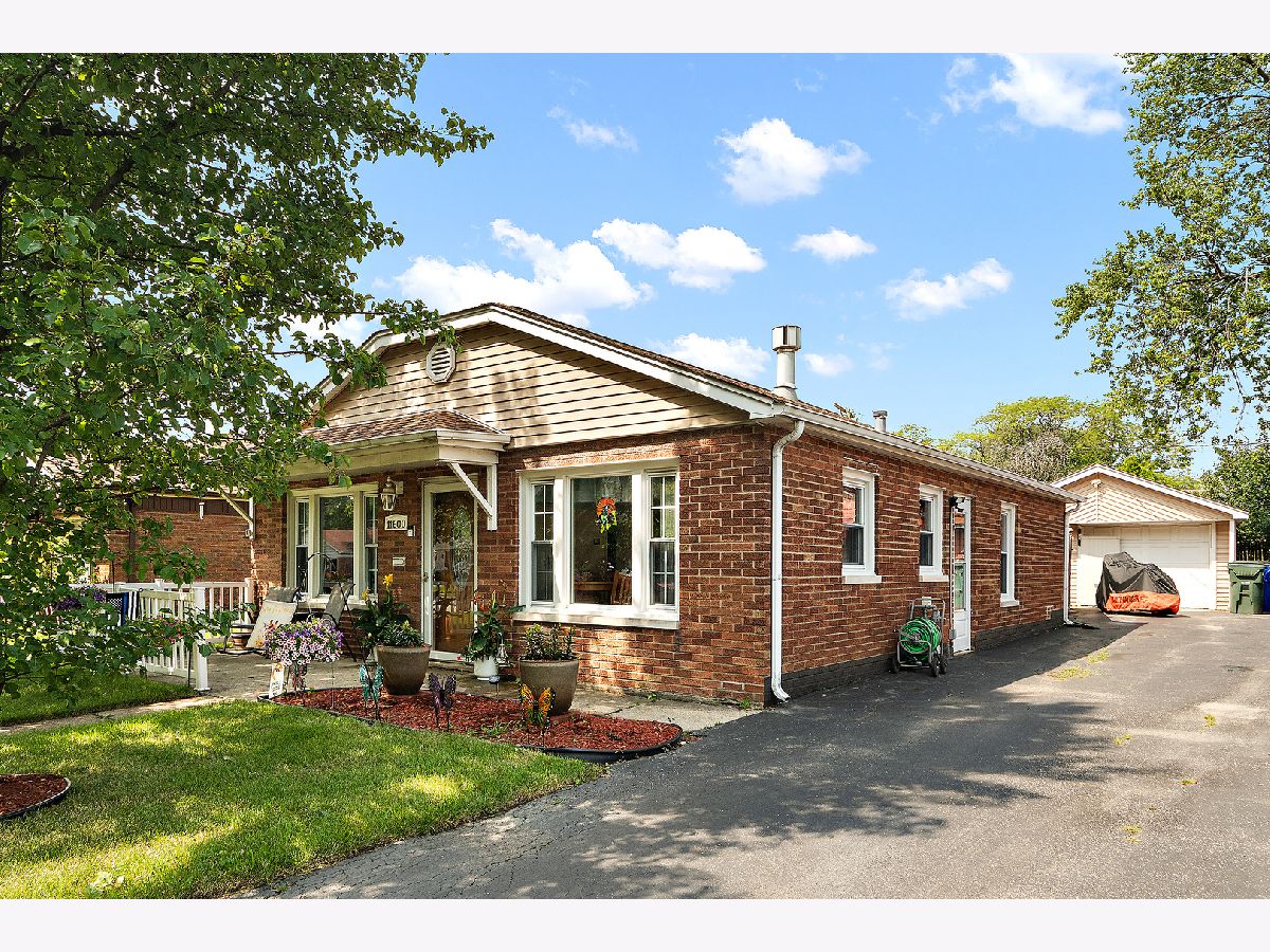  For Sale Merrionette Park Illinois, 11600 Sacramento Drive