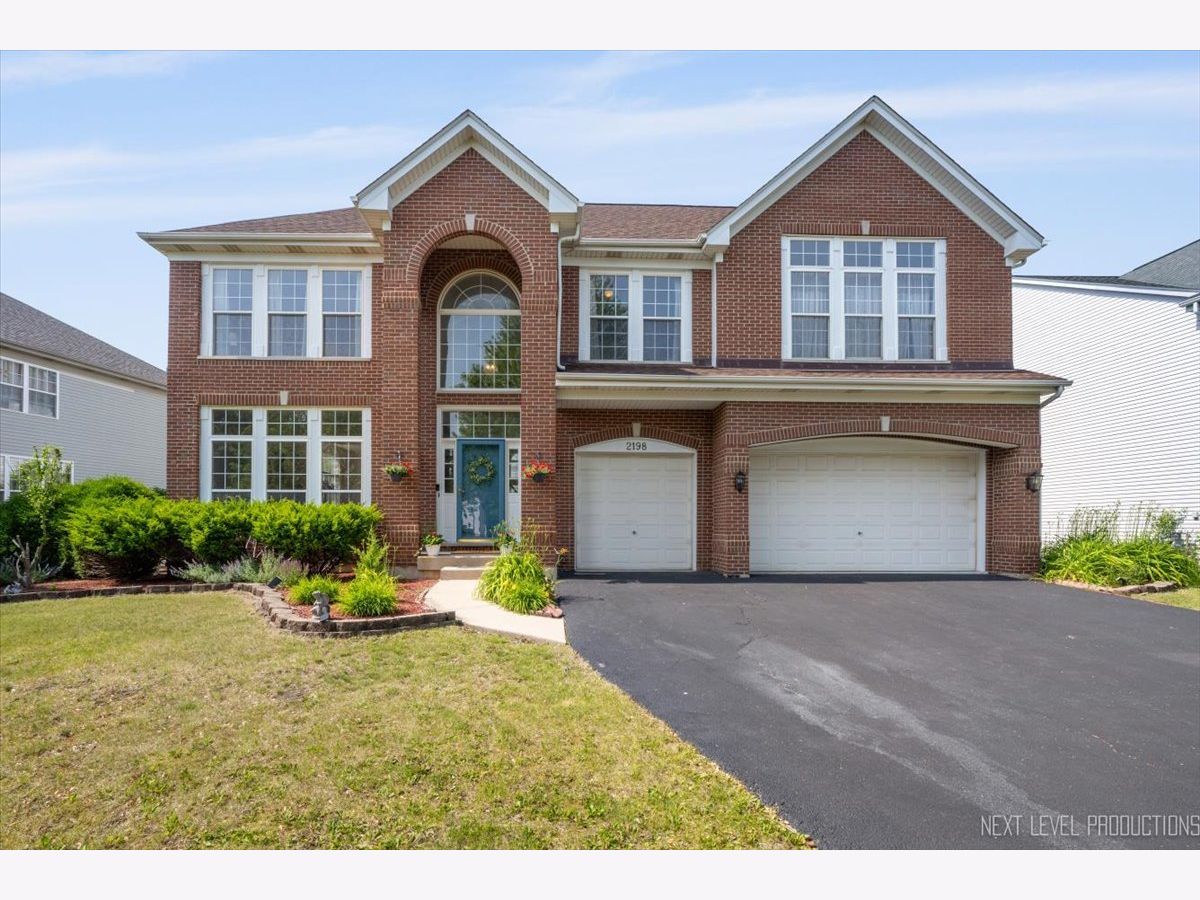 Homes For Sale Foxridge Farms Bolingbrook Illinois, 2198 Kemmerer Lane