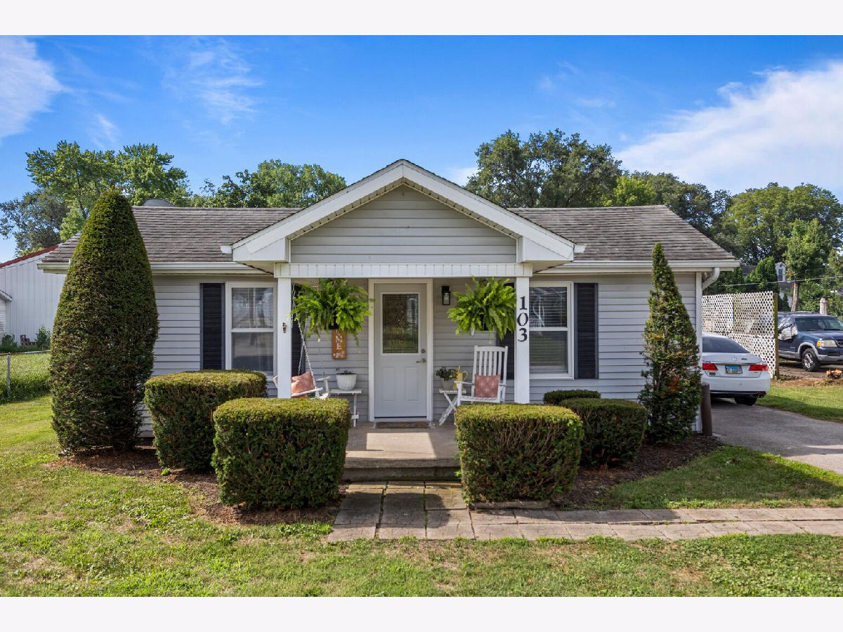  Sold White Heath Illinois, 103 Meade