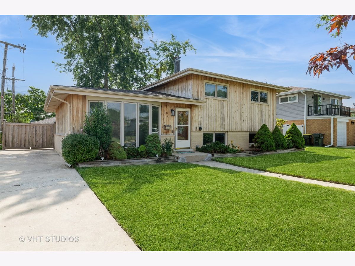 Rented Glenview Illinois, 107 Stacy