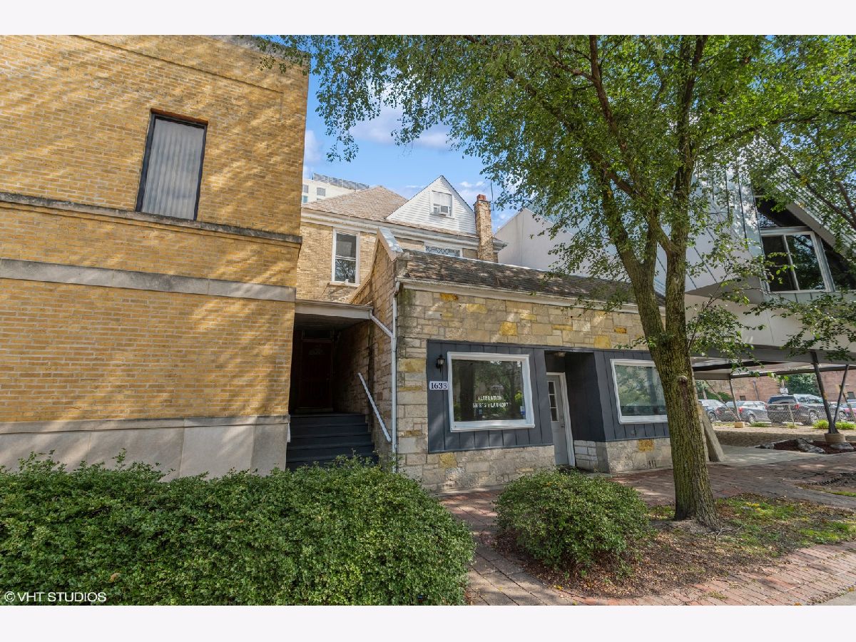 Rented Evanston Illinois, 1633 Oak
