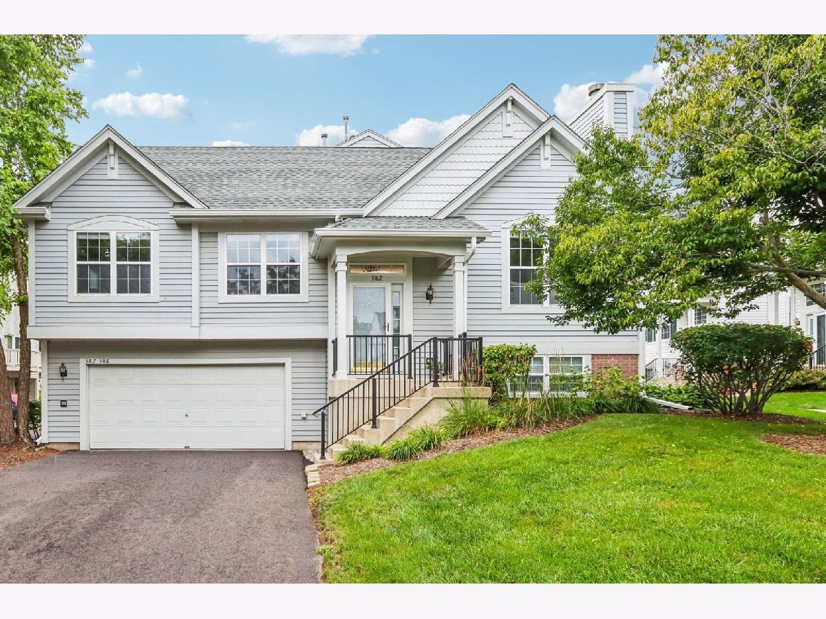  Sold Grayslake Illinois, 982 Manchester