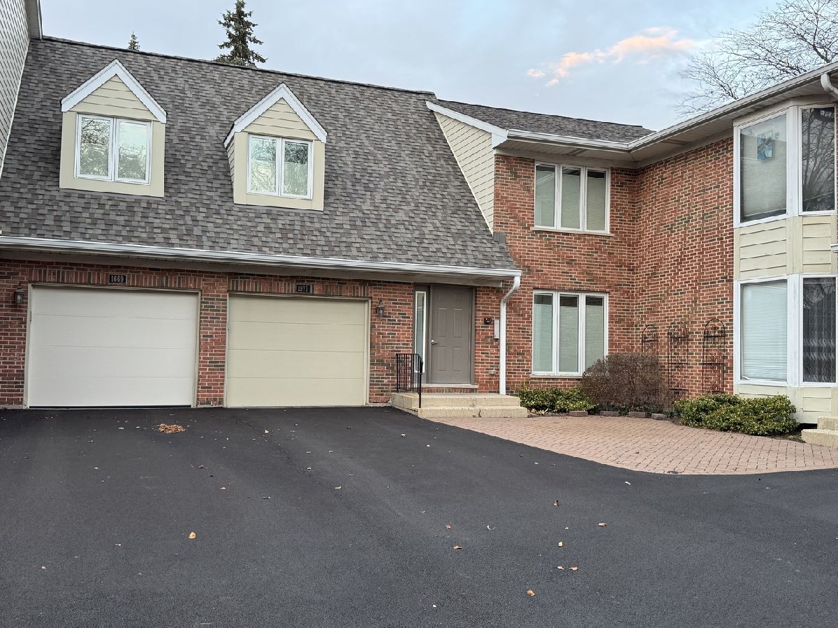 Condos & Townhomes Sold Courtyards Of Arlington Arlington Heights Illinois