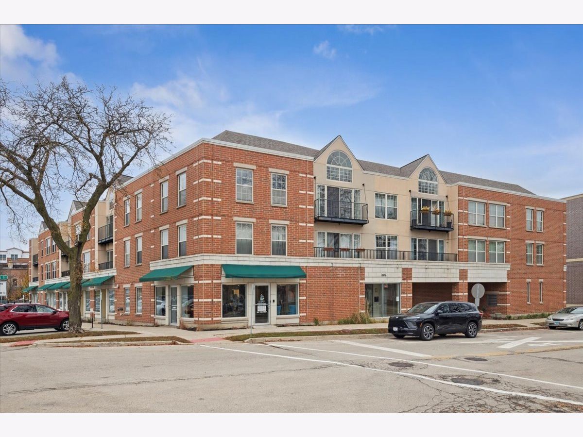  For Sale Glenview Illinois, 1800 Dewes Street
