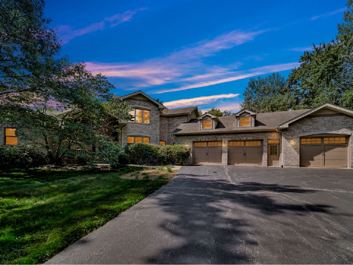  For Sale Fox River Grove Illinois, 105 South Road