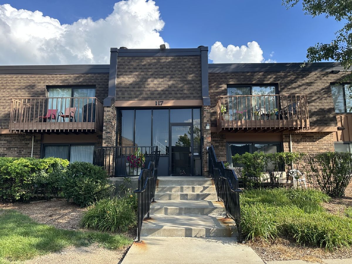 Condominiums Sold Lakewood Schaumburg Illinois, 117 Mullingar