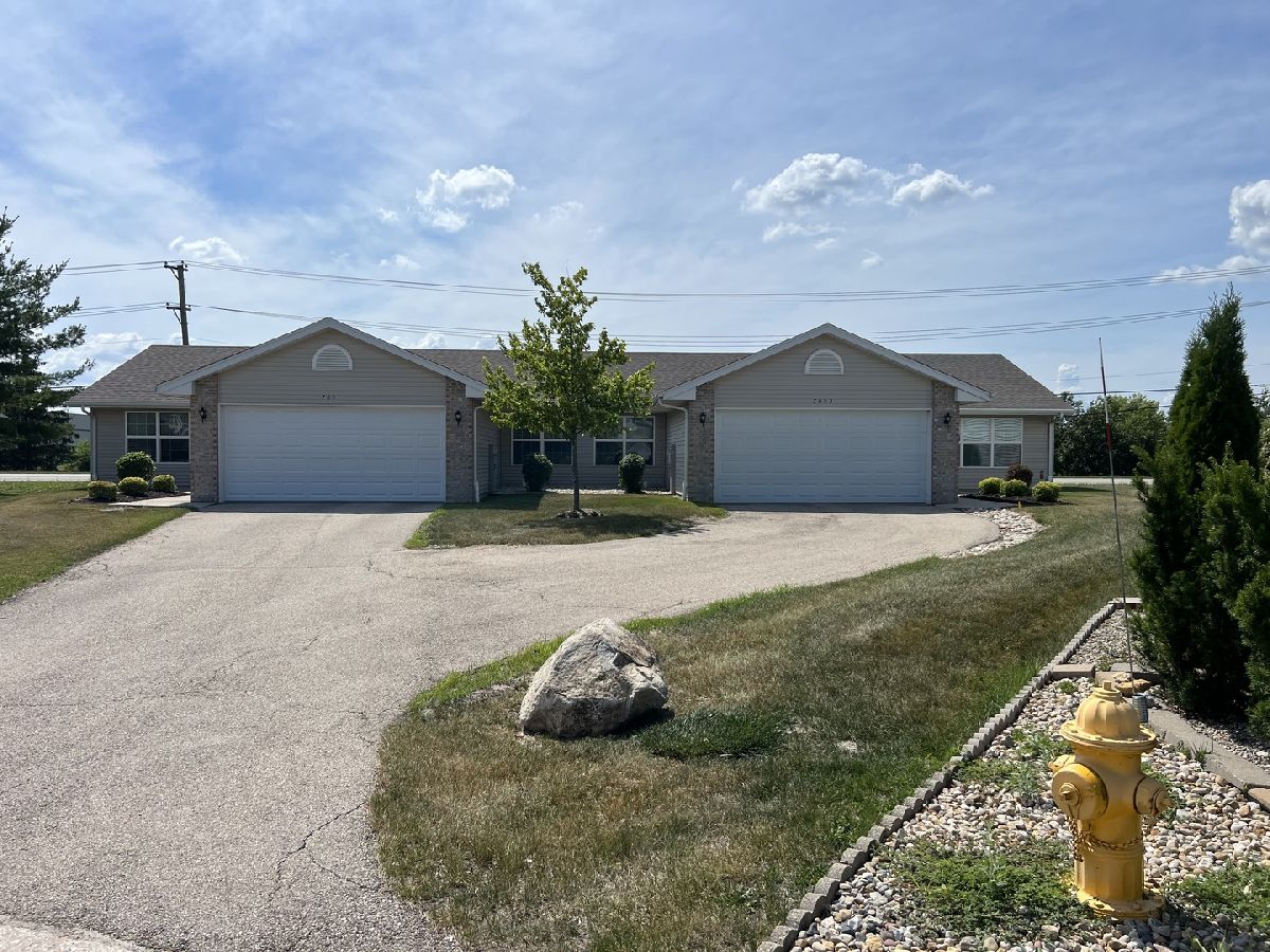  Sold Loves Park Illinois, 7051/7053 Sue