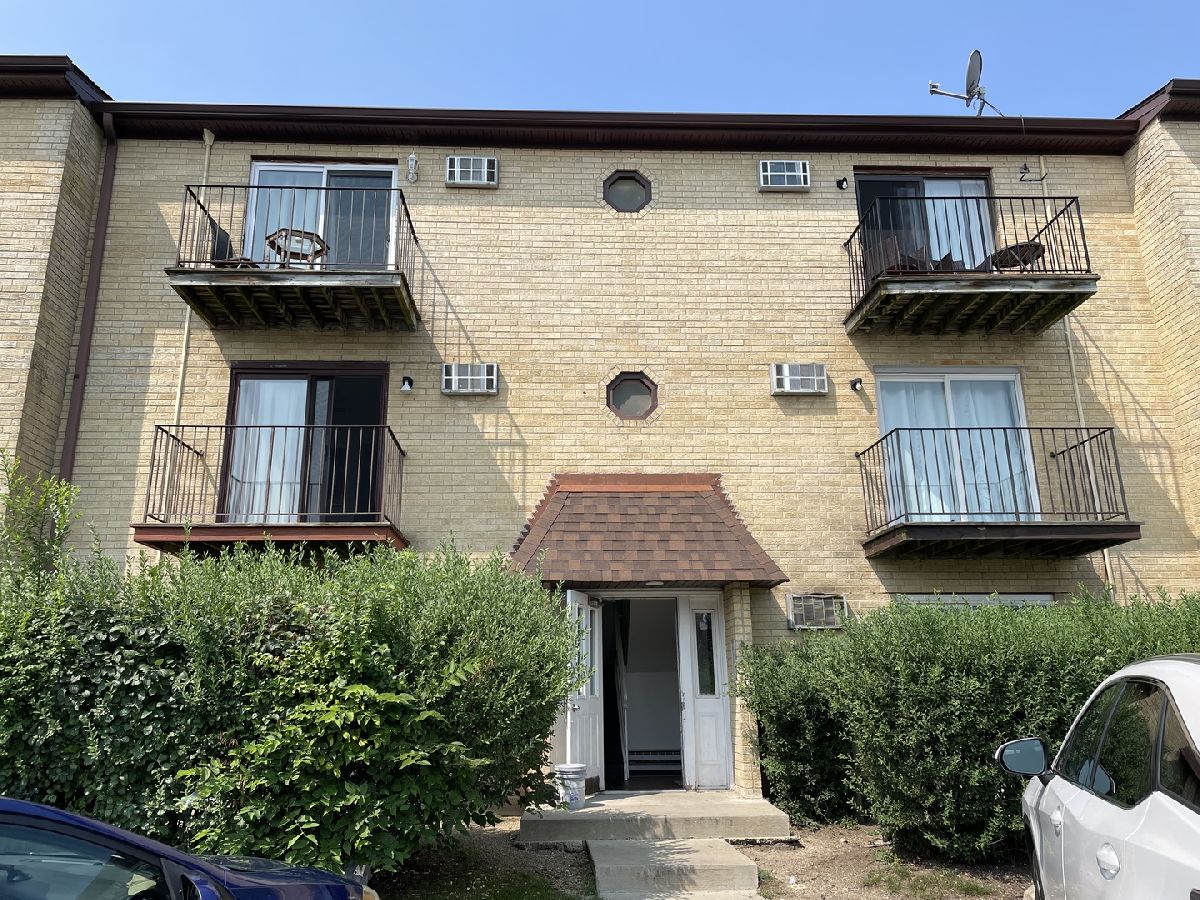Condominiums Sold Stone Creek Arlington Heights Illinois, 4214 Bonhill