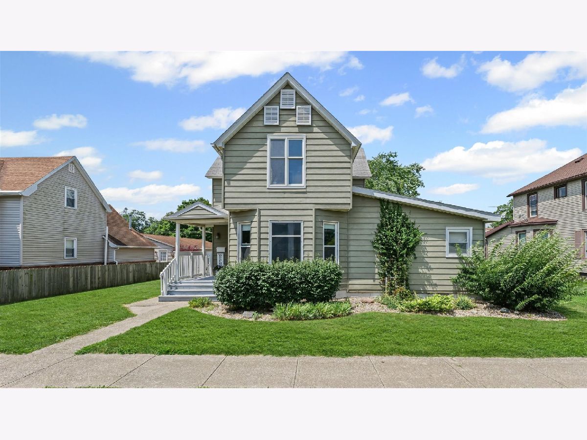  Sold Lexington Illinois, 504 Center