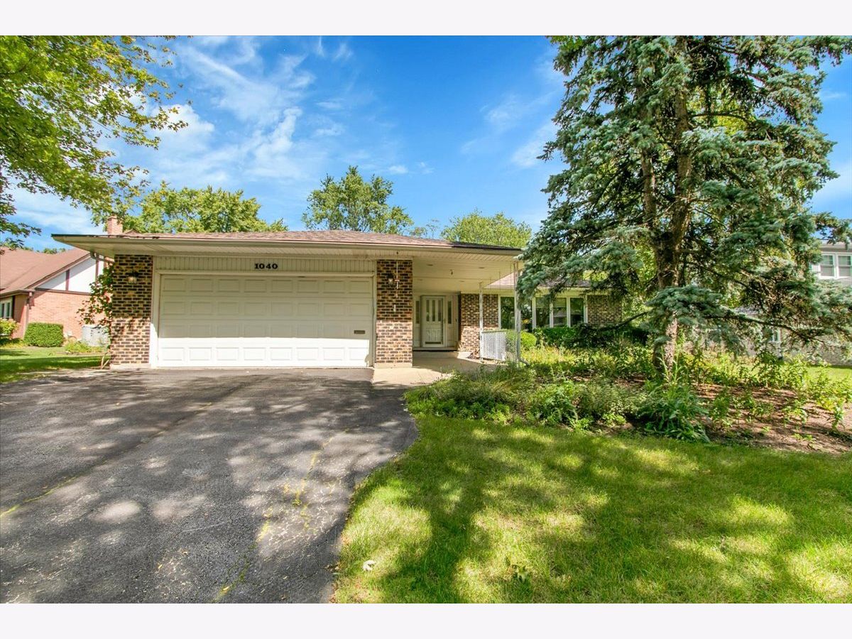  For Sale Palatine Illinois, 1040 Grissom Drive