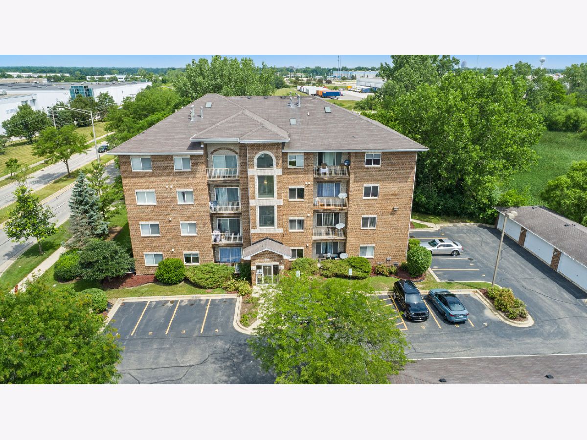 Condominiums For Sale Amberwood Addison Illinois, 941 Swift Road