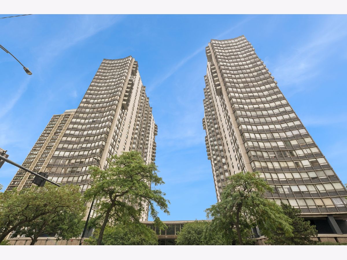 Sold Chicago Illinois, 5701 Sheridan