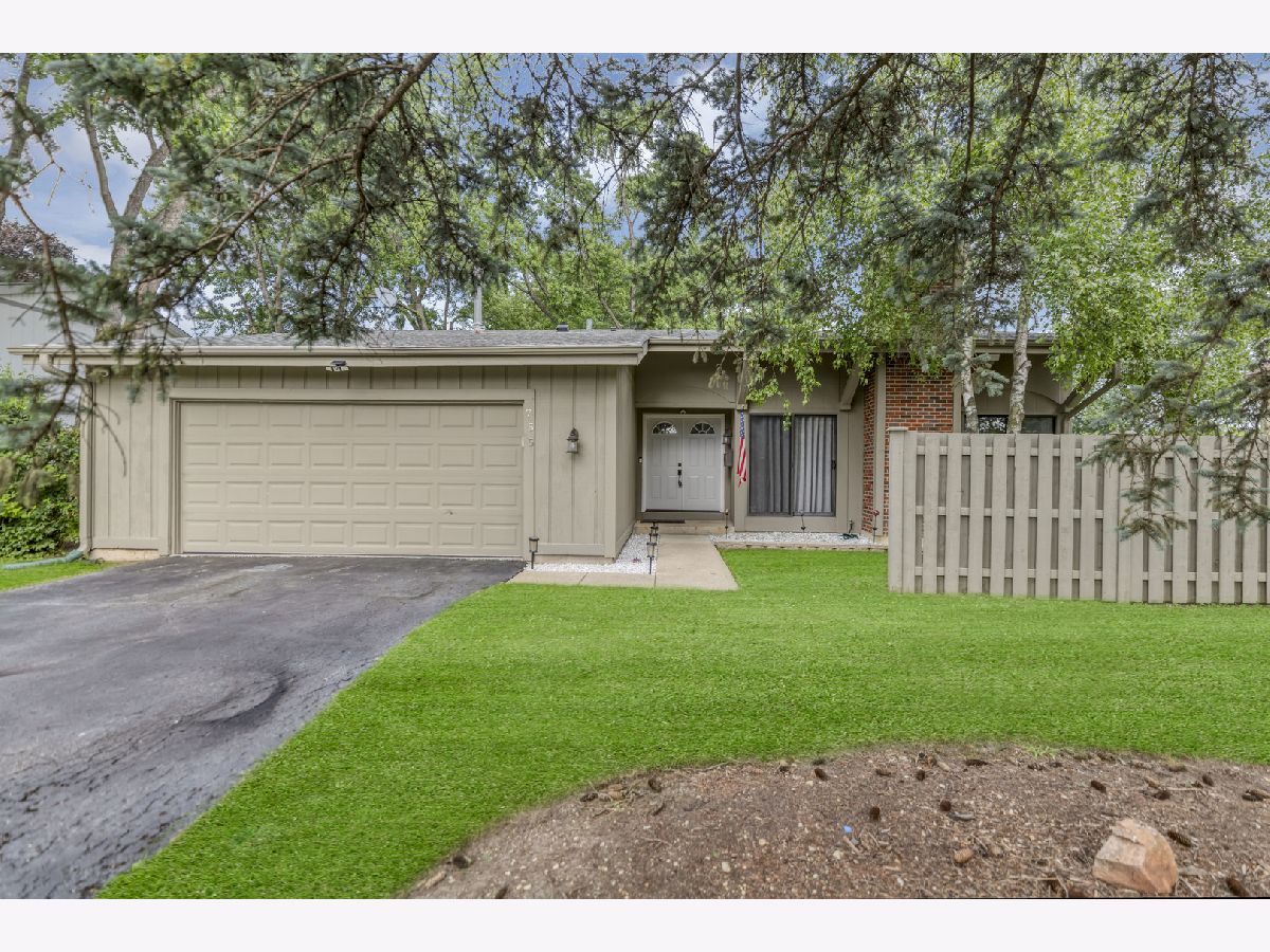  Sold Roselle Illinois, 755 Woodfield