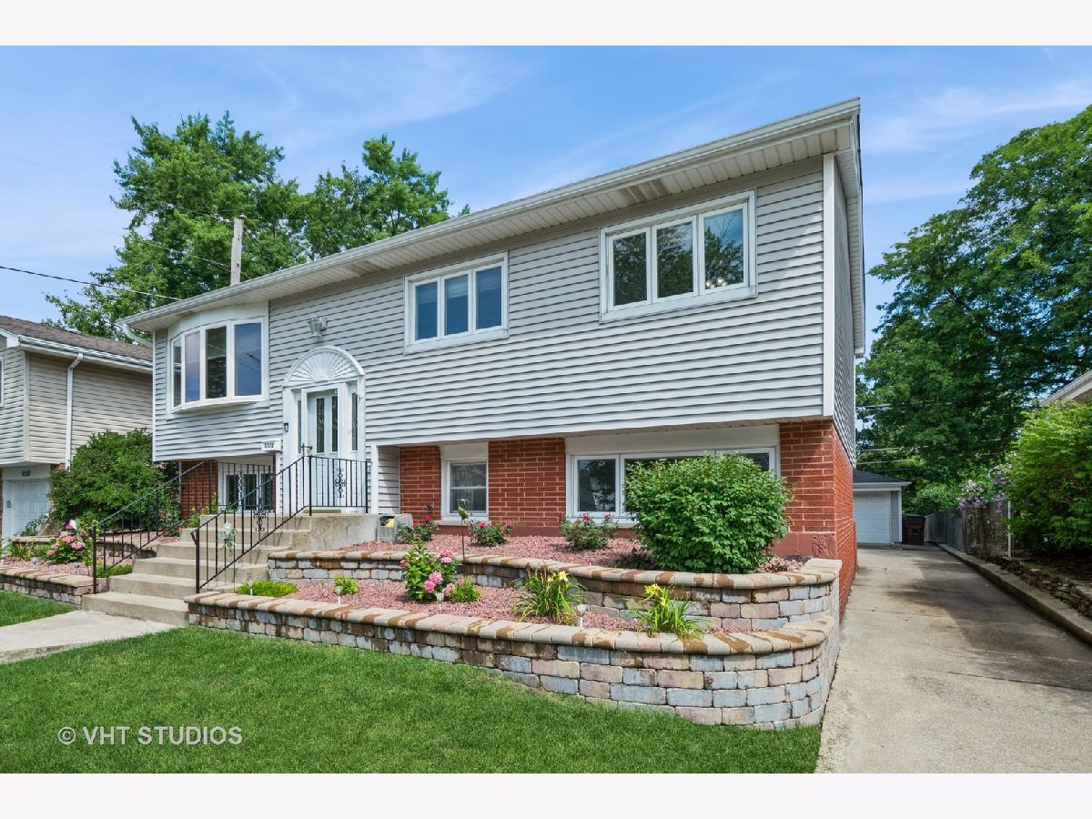 Homes For Sale Tinley Terrace Tinley Park Illinois, 6528 163rd Place
