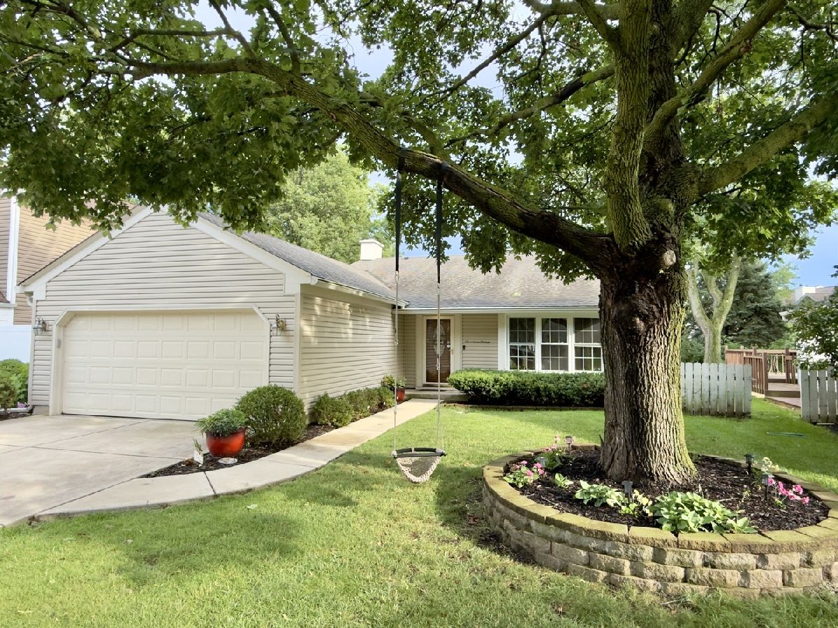 Homes & Townhomes Sold Brookdale Naperville Illinois, 1716 Paddington