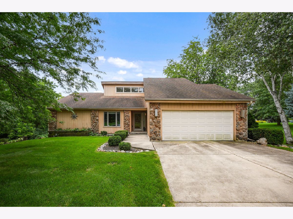 Homes & Townhomes For Sale The Windings Of Ferson Creek St Charles Illinois, 42W697 Bridle Court