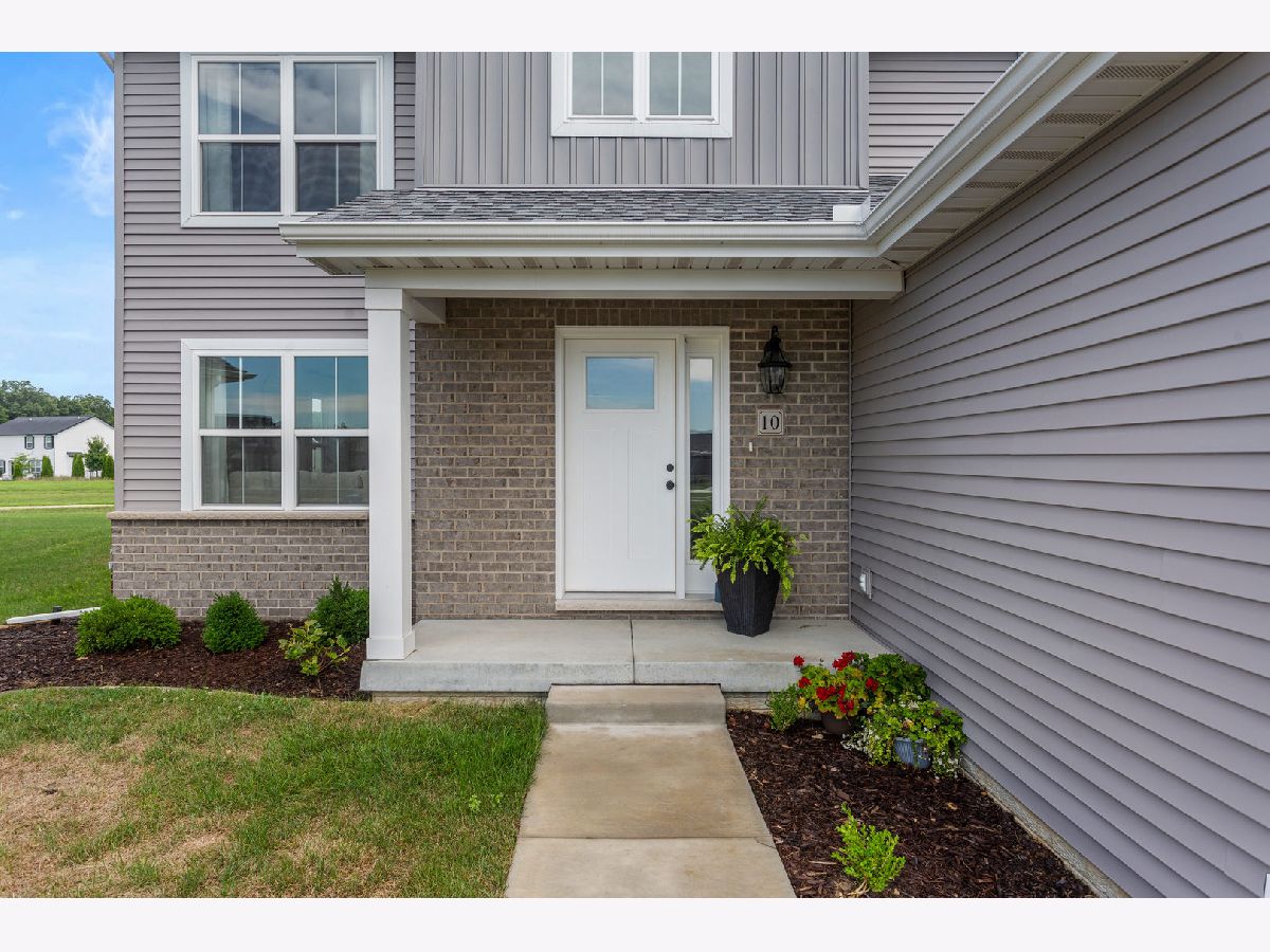  For Sale Monticello Illinois, 10 Connor Court