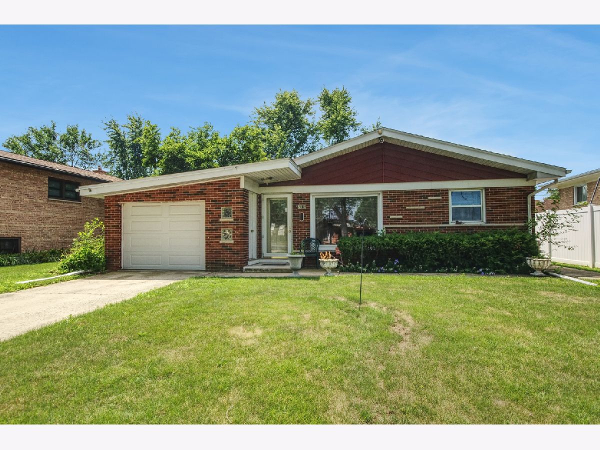  Sold Joliet Illinois, 2202 Tamarack