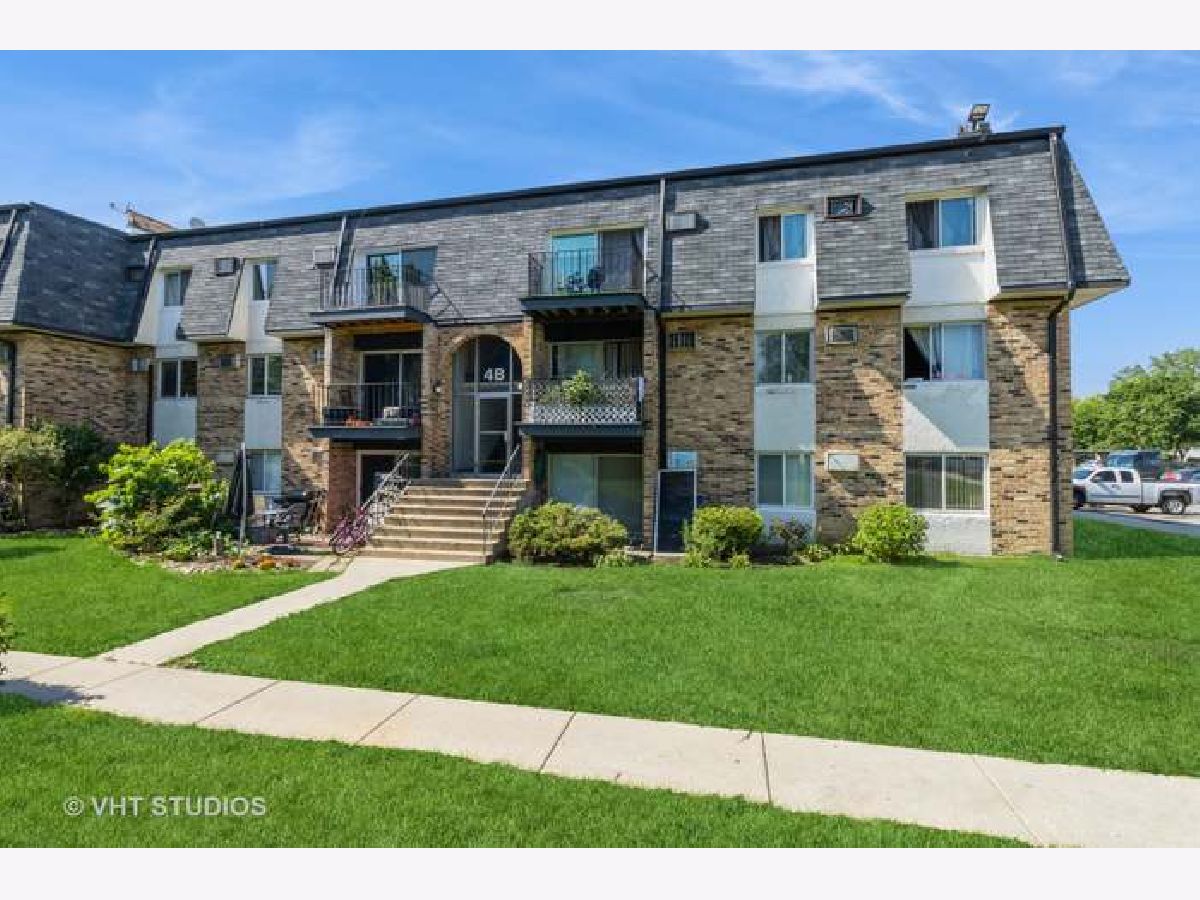  Rented Palatine Illinois, 4B Dundee Quarter
