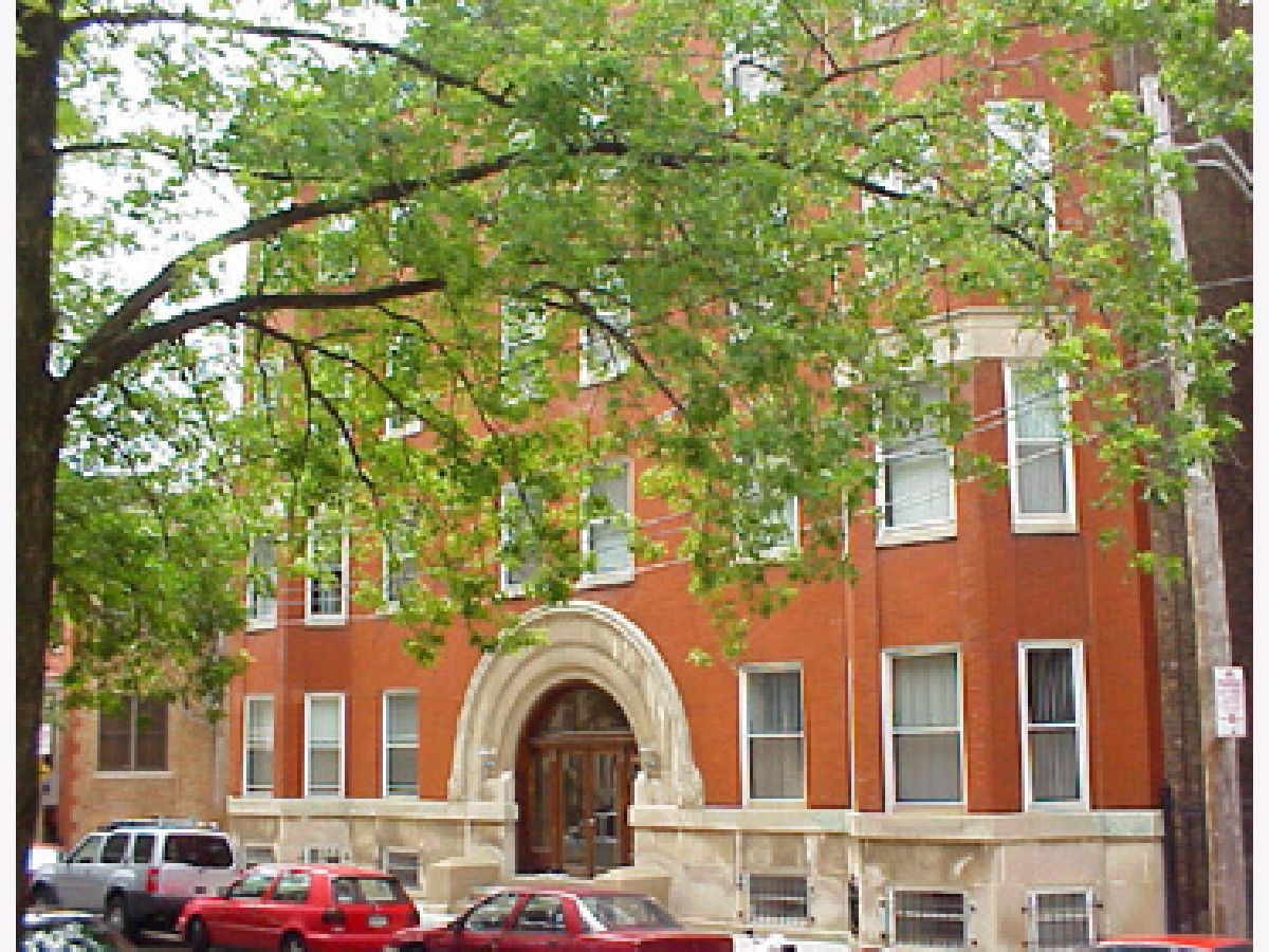  Rented Chicago Illinois, 2464 Geneva