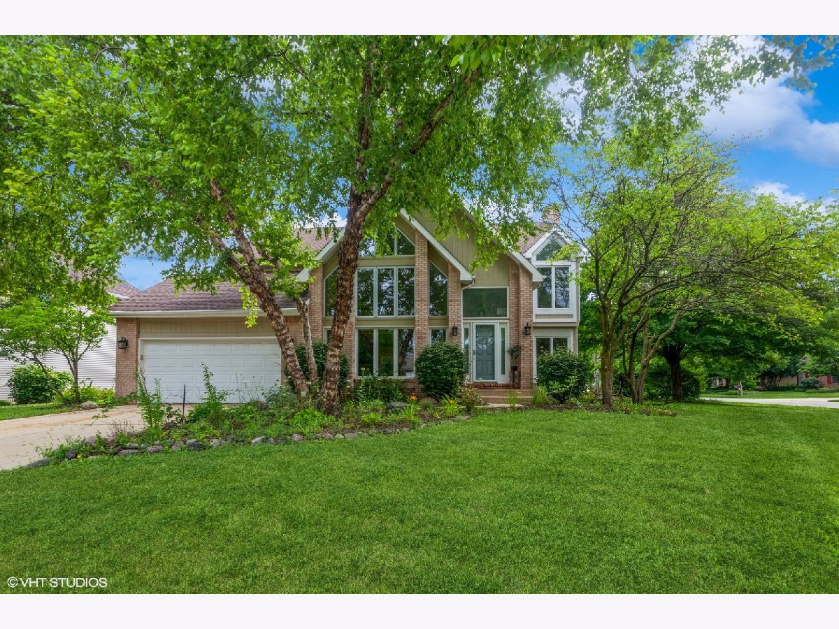 Homes For Sale Black Walnut Trails Sugar Grove Illinois, 954 Black Walnut Drive