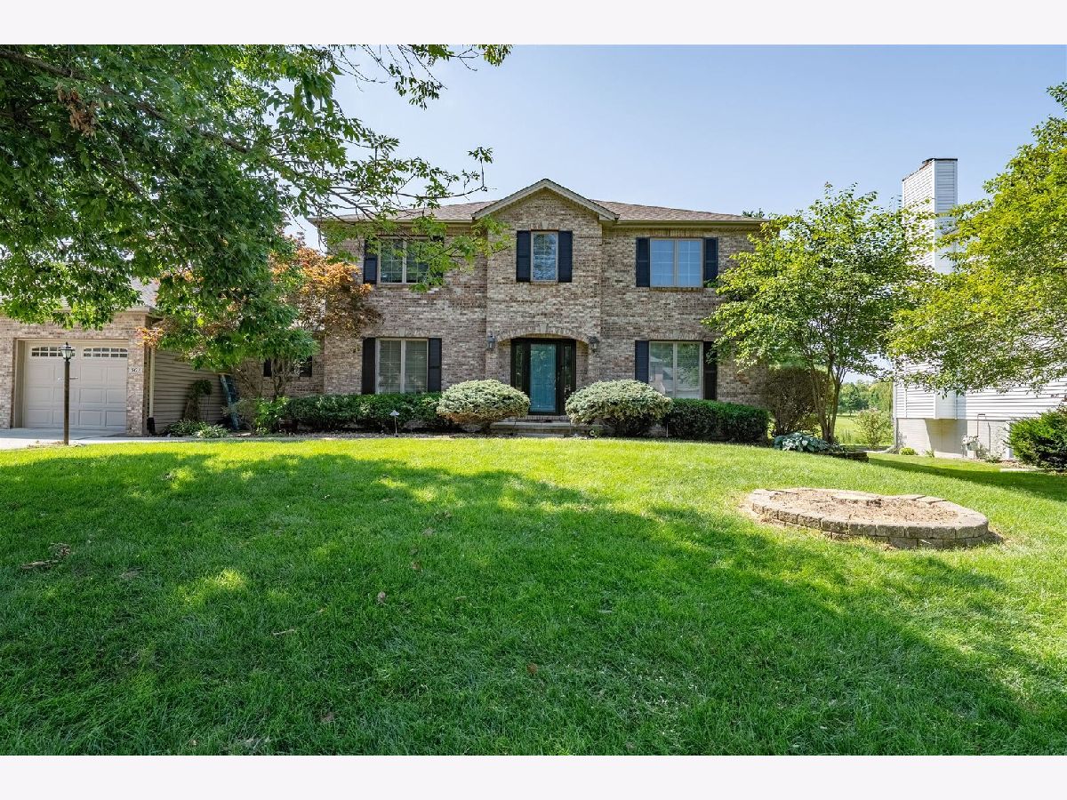 Homes & Condos & Townhomes For Sale Ironwood Normal Illinois, 503 Ironwood Cc Drive