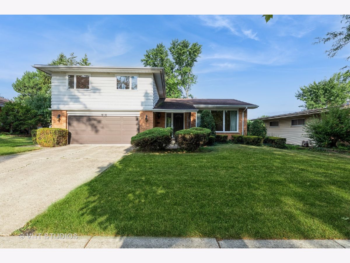 Homes For Sale Mackler Highlands Chicago Heights Illinois, 818 Thomas Street