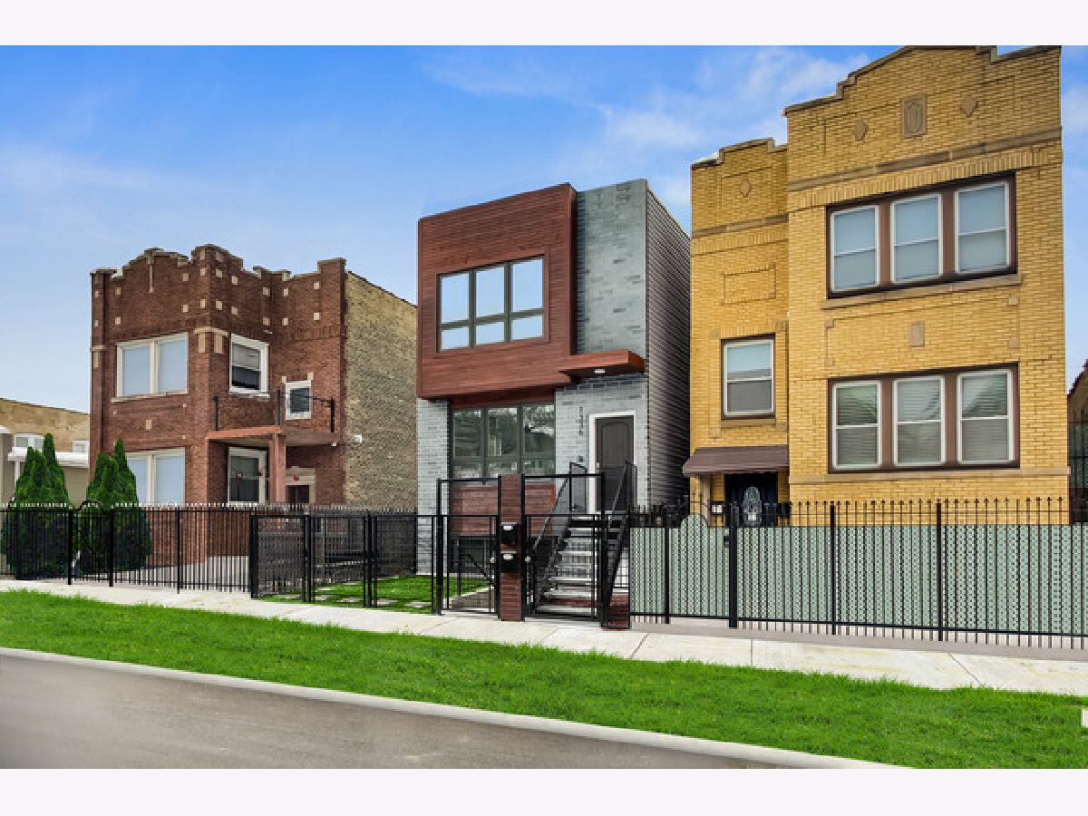  Rented Chicago Illinois, 1336 Hamlin