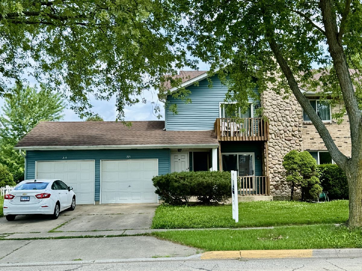  Rented Dekalb Illinois, 221 Barb