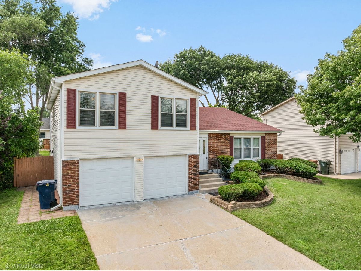  Sold Glendale Heights Illinois, 1766 President