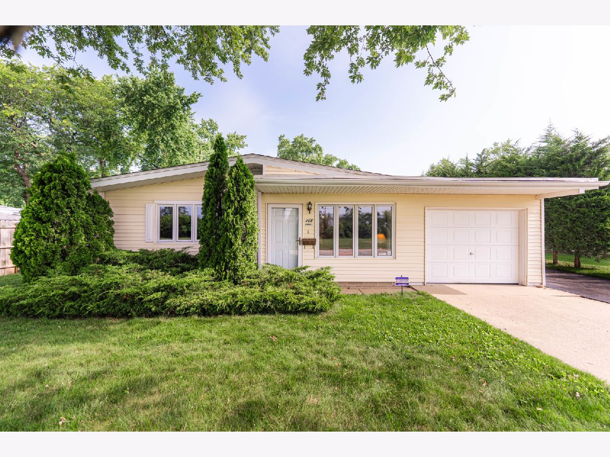  Sold North Aurora Illinois, 311 Kingswood