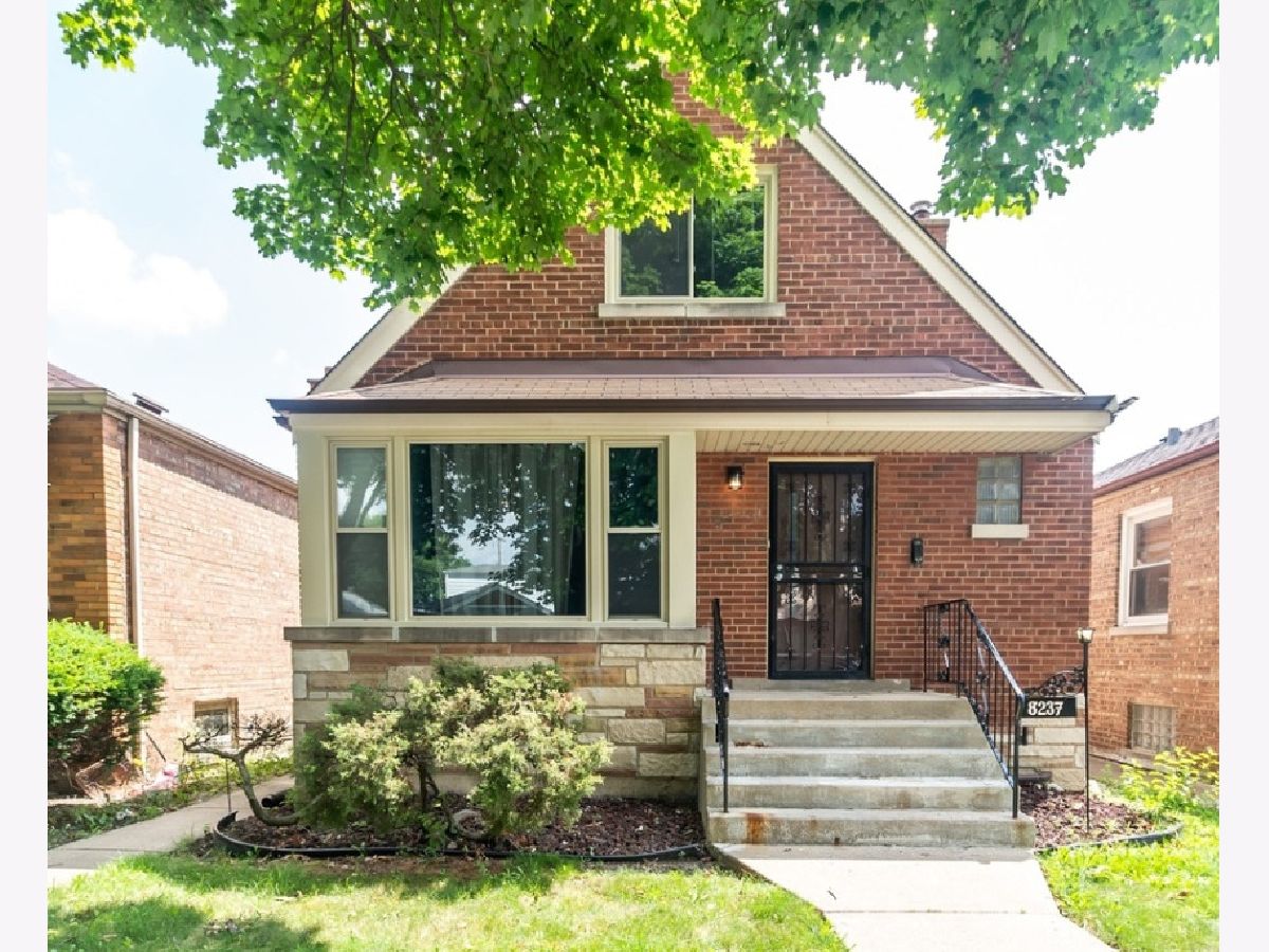 Sold Chicago Illinois, 8237 Talman