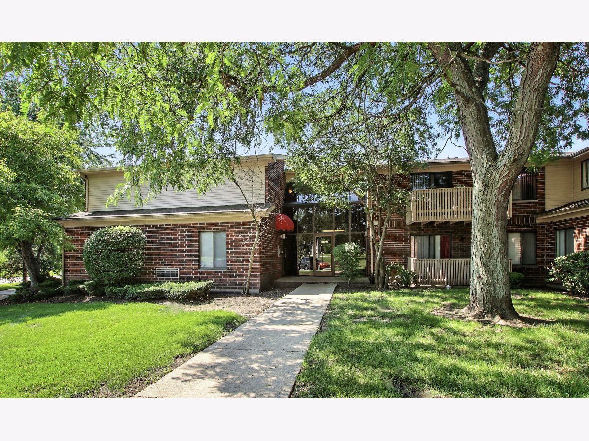 Sold Grayslake Illinois, 33720 Royal Oak
