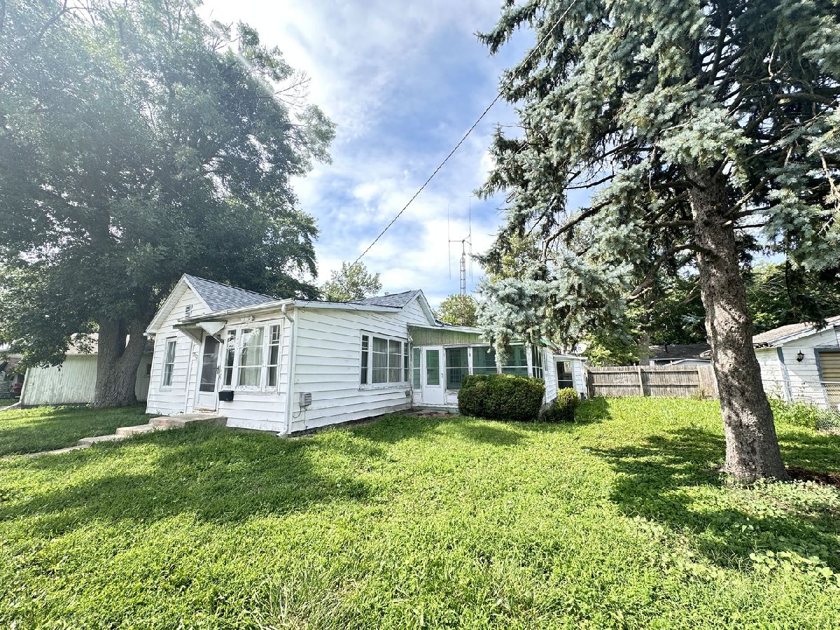  Sold Farmer City Illinois, 702 Green
