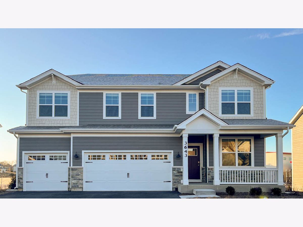 Homes Sold Highland Woods Elgin Illinois, 3643 Ancient Oak