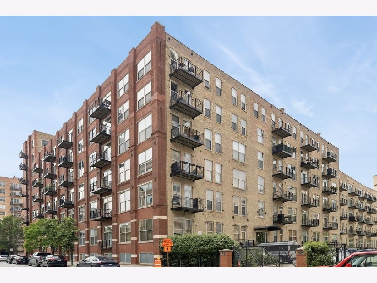 Condominiums For Sale Gotham Lofts Chicago Illinois, 420 Clinton Street