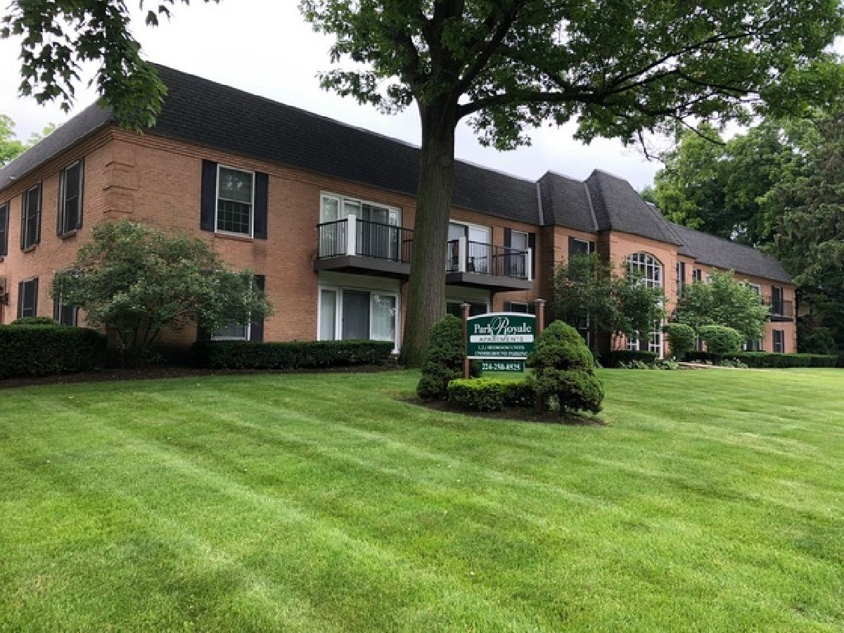  For Rent Libertyville Illinois, 207 Park