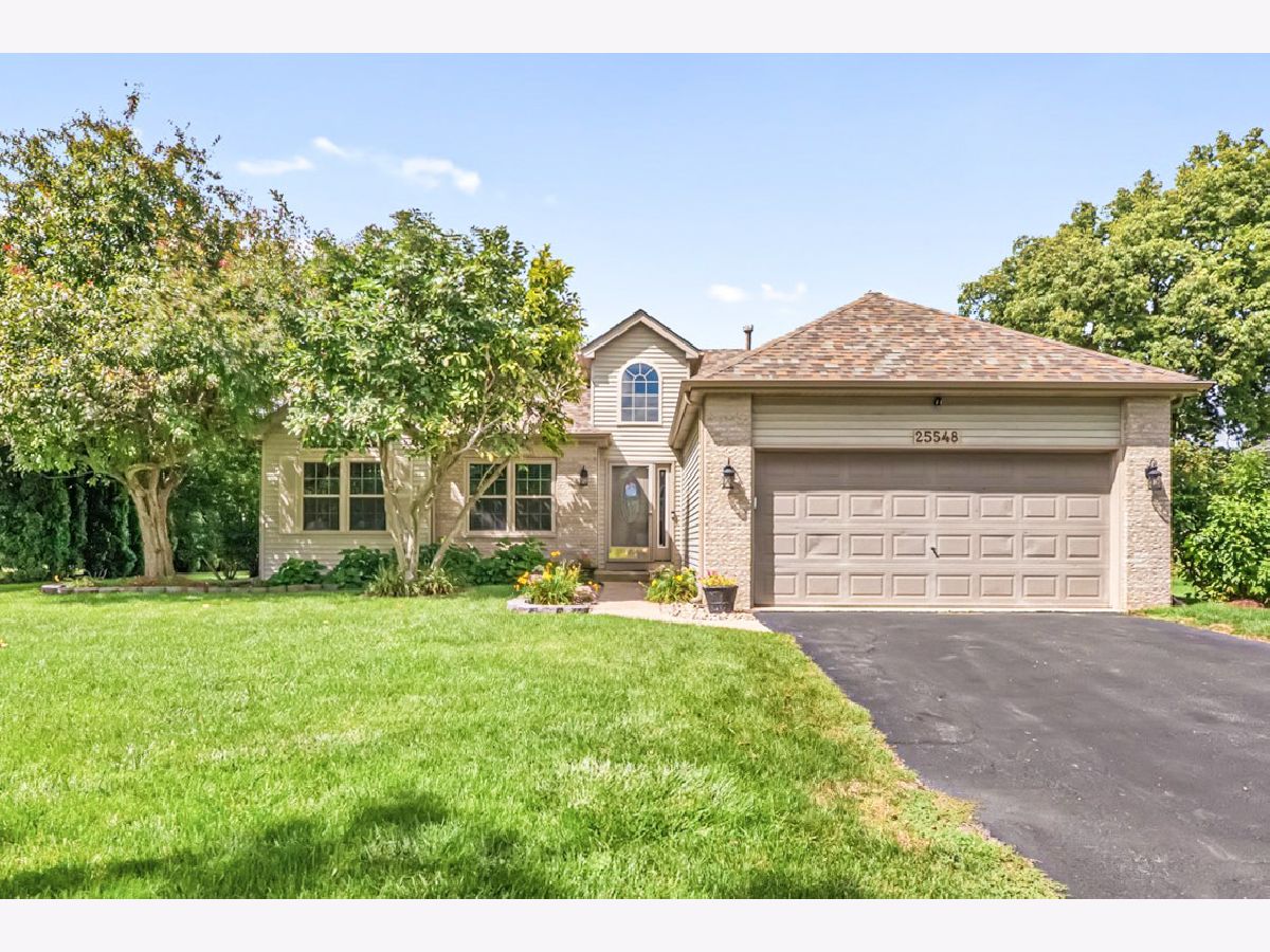 Homes For Sale Natures Crossing Plainfield Illinois, 25548 Gateway Circle