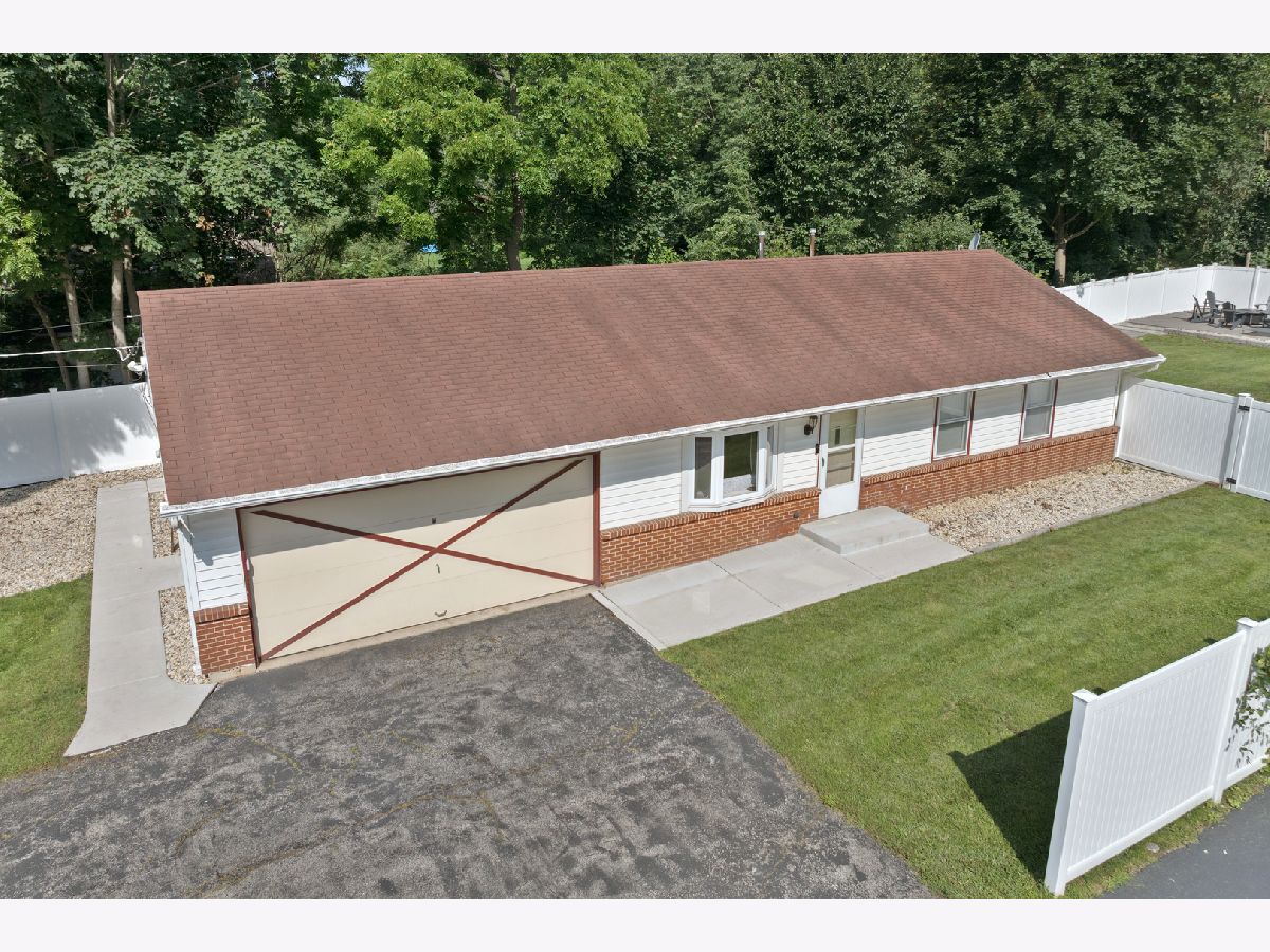  Sold Cary Illinois, 2912 Grove