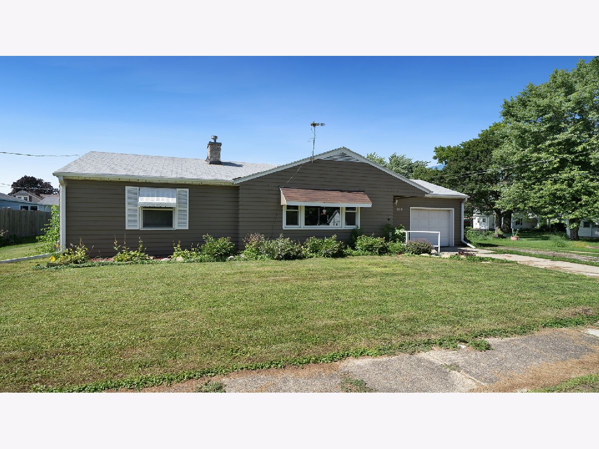  Sold Forreston Illinois, 206 Green