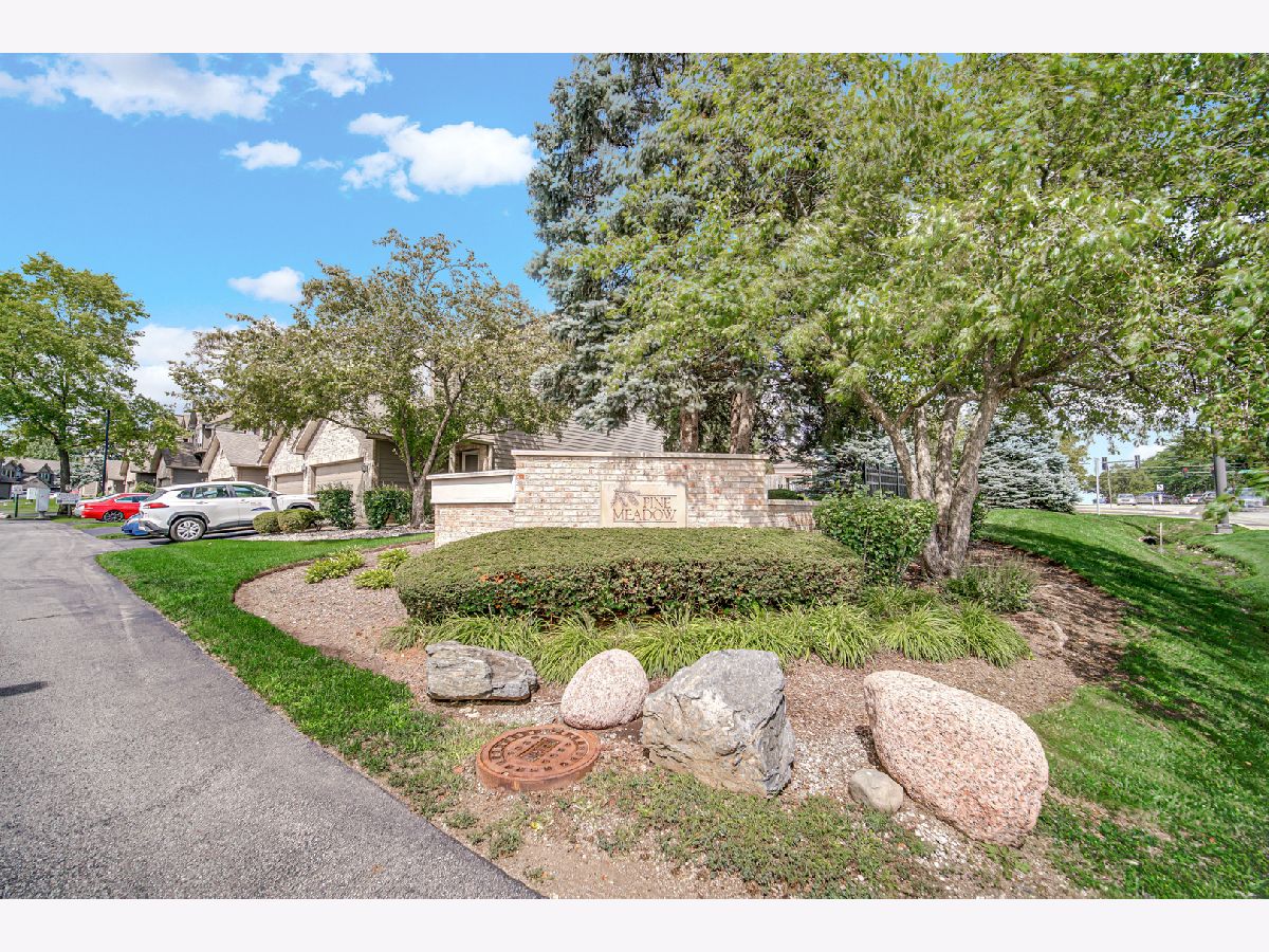  For Sale Elgin Illinois, 962 Ascot Drive
