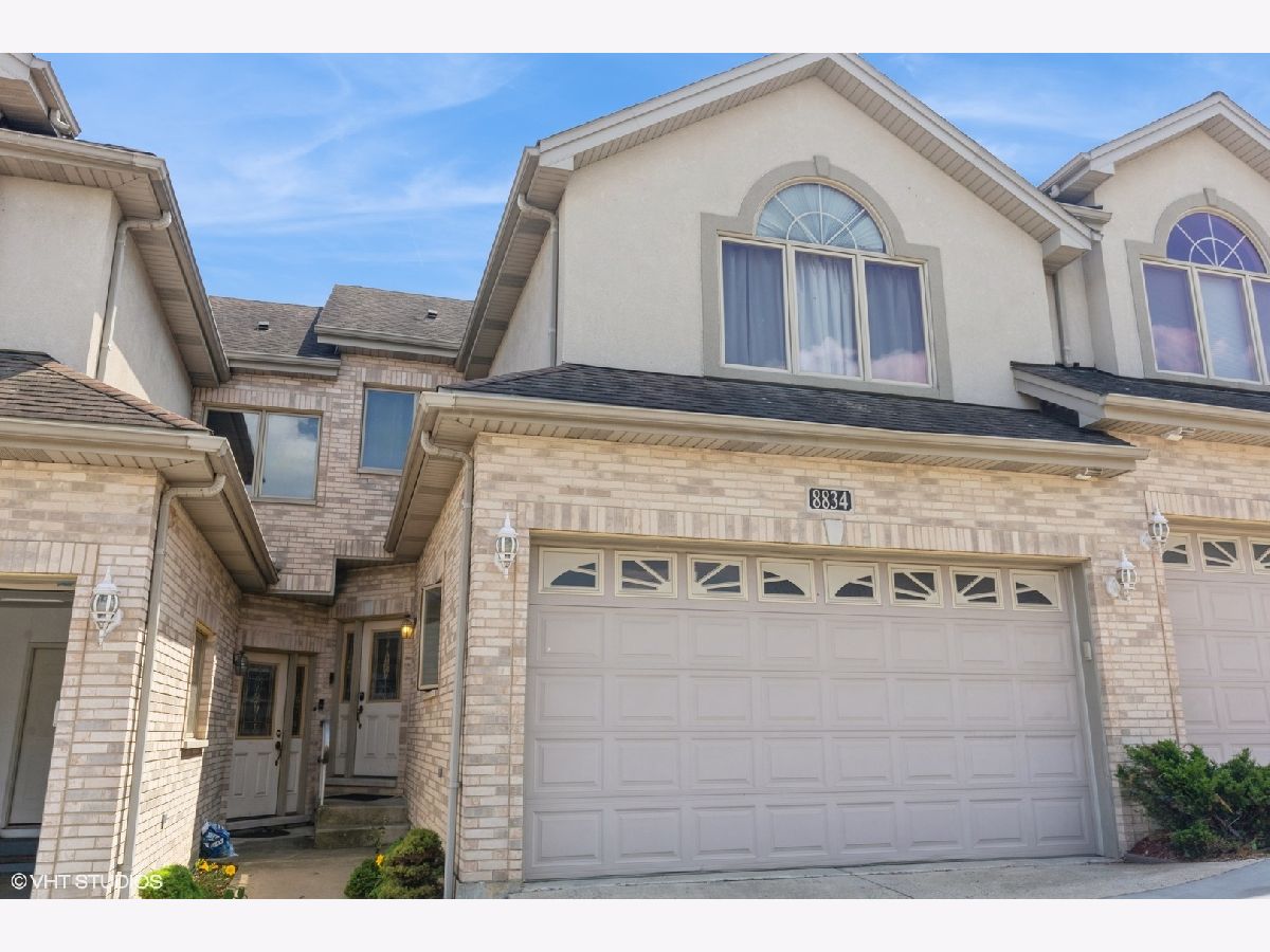  Sold Hickory Hills Illinois, 8834 Roberts